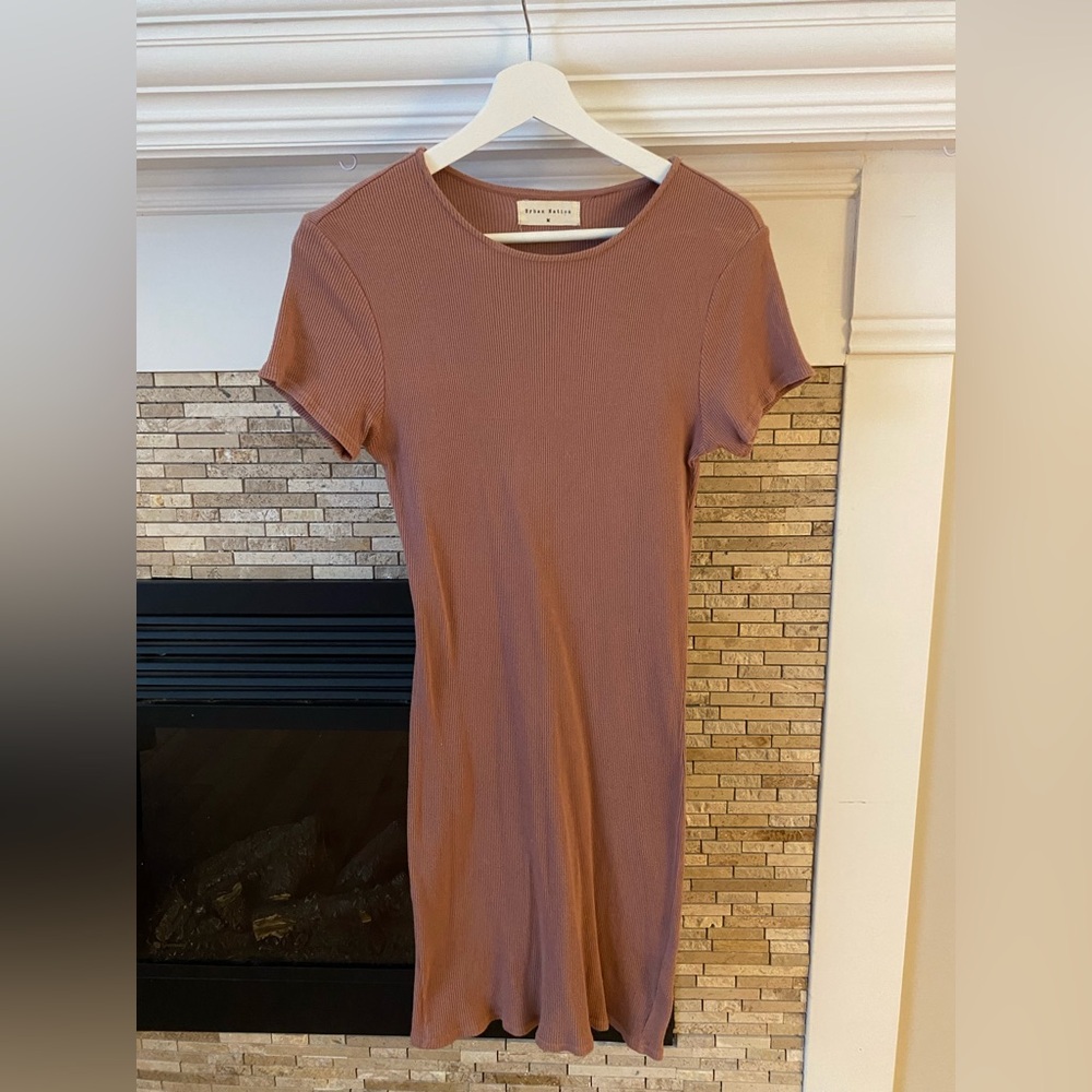 Dusty Rose T-Shirt Dress - Size M - Like New